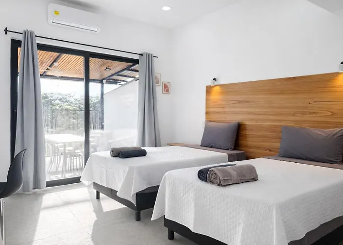 3 Bedrroms 3 Bathrooms Private Pool Holiday home *